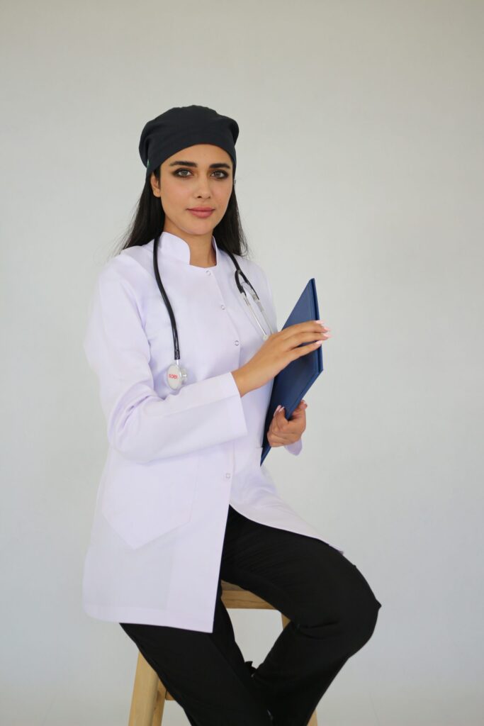 روپوش سفید ترگال زنانه - pooshina.com